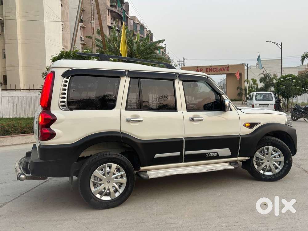 Mahindra Scorpio S4, 2015, Diesel