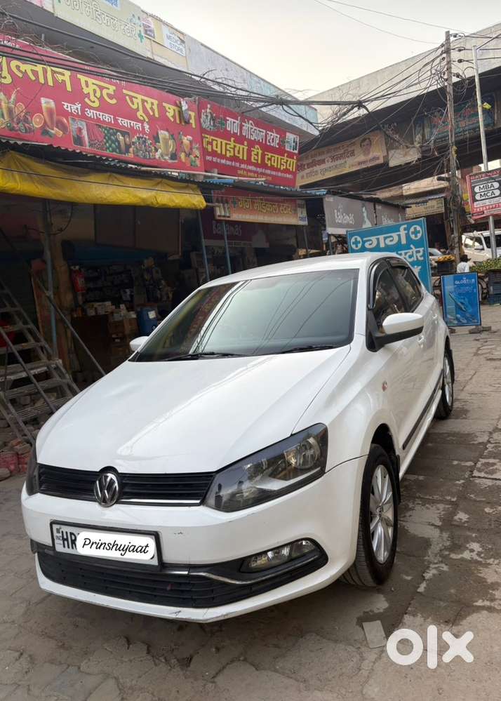 Volkswagen Polo Petrol 2015