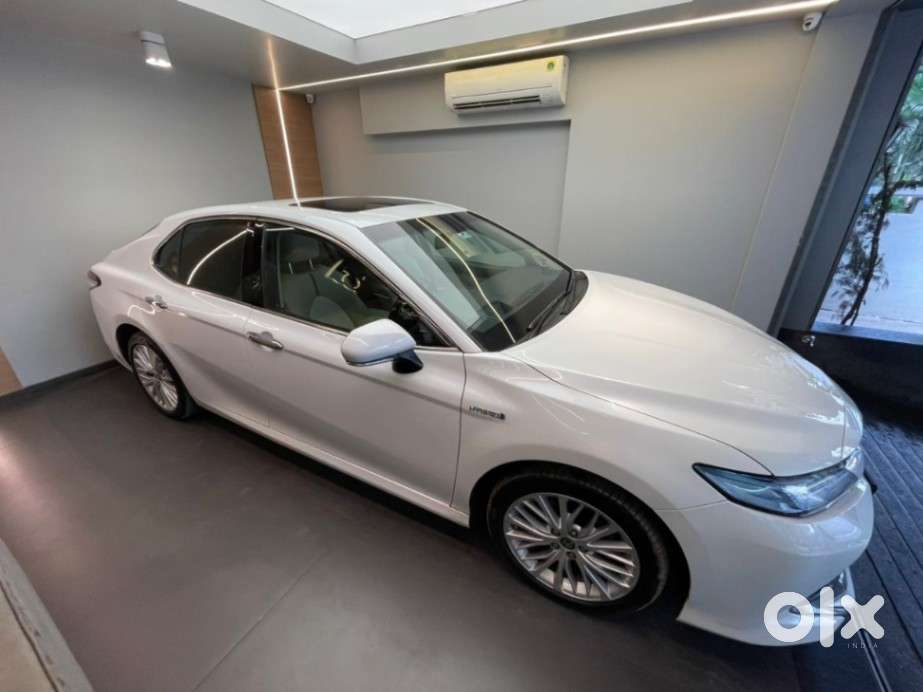 Toyota Camry Hybrid, 2021, Petrol