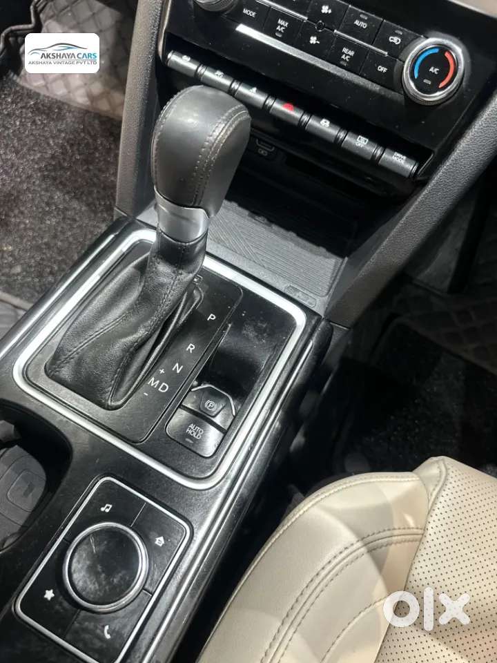 Mahindra Xuv700 2.2 Ax 7 Diesel At Luxury Pack Str Awd, 2022, Diesel