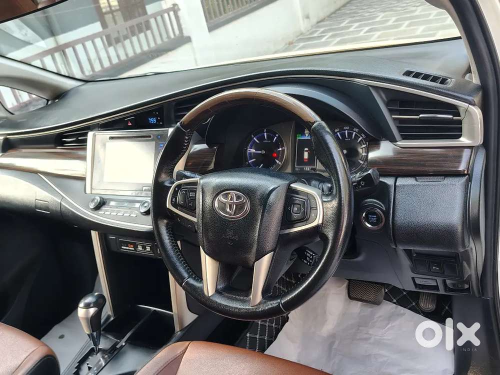 Toyota Innova Crysta Z 2016 Diesel Automatic