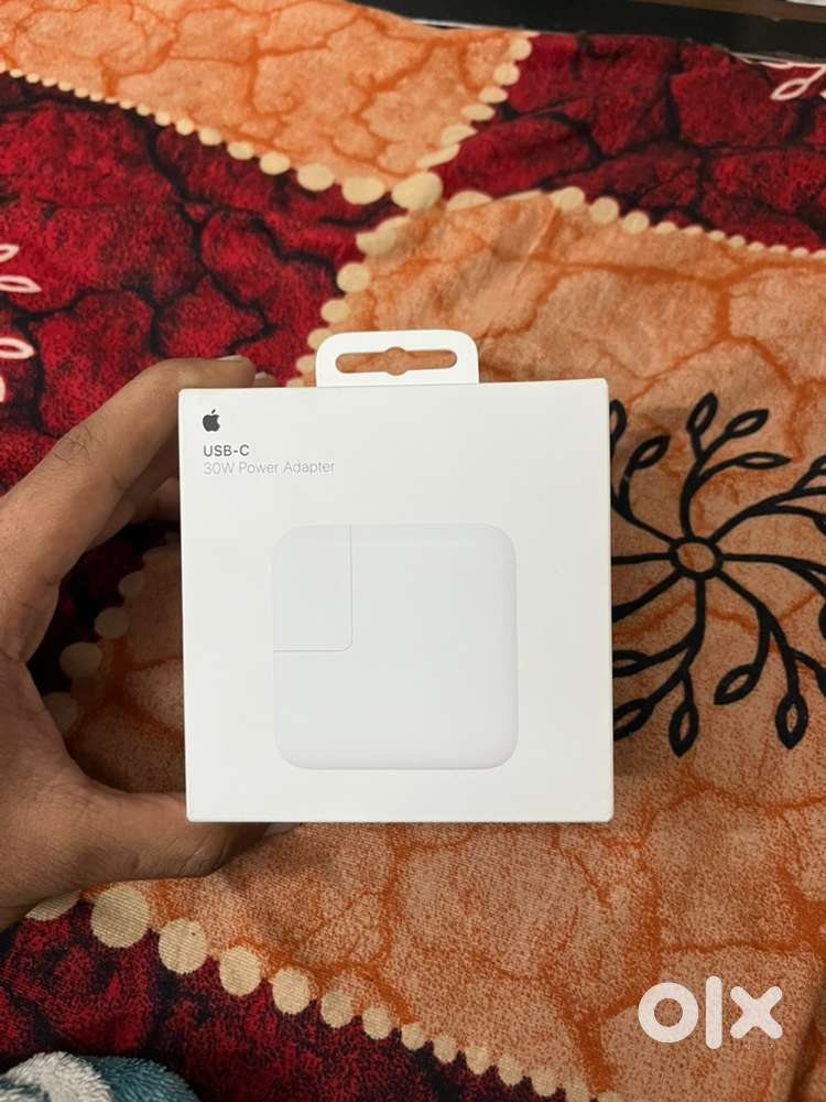 NEW Mac adapter 30w (open box)