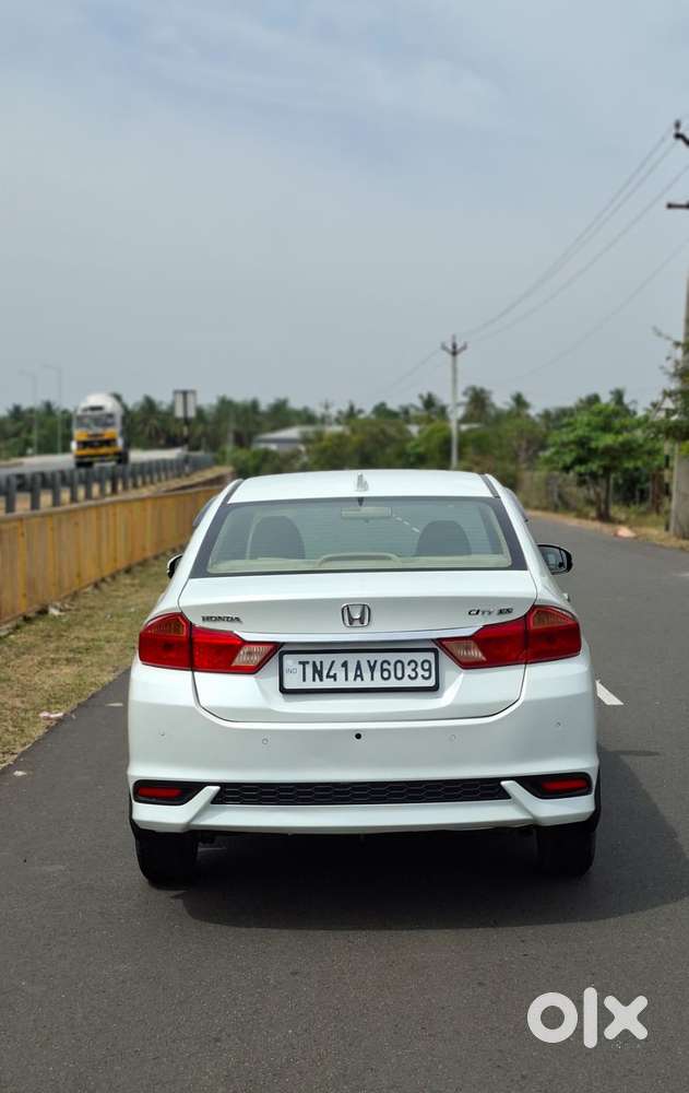 Honda City 1.5 V 4th Gen I-vtec Mt, 2021, Petrol
