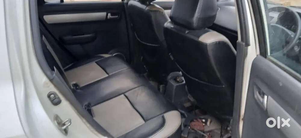 Maruti Suzuki Swift 2010 Diesel 140000 Km Driven