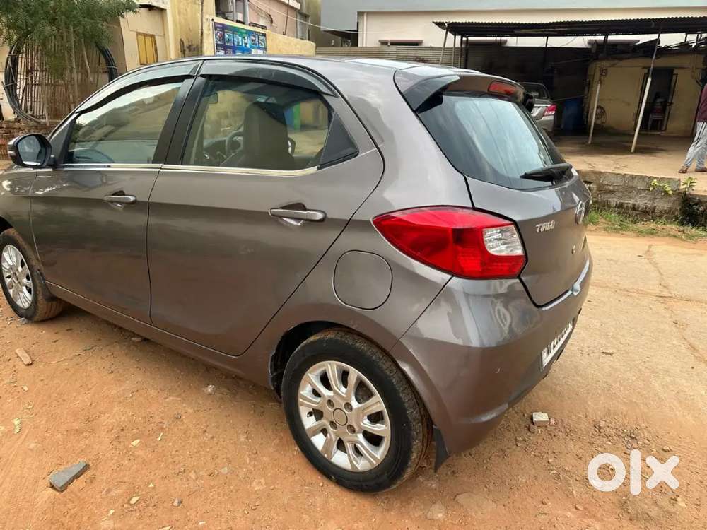 Tata Tiago 2018 Petrol 108027 Km Driven