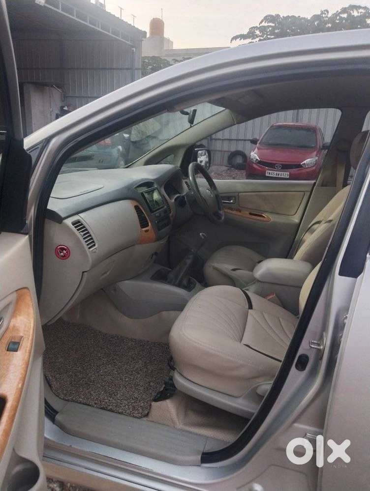 Toyota Innova 2.0 Gx 8 Seater, 2011, Diesel