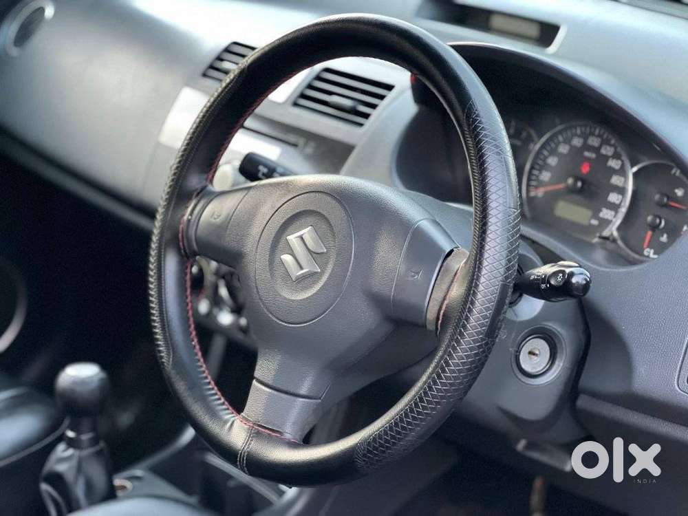 Maruti Suzuki Swift Dzire Vxi, 2010, Petrol