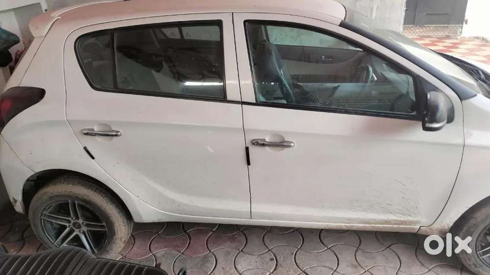 Army Person Used Hyundai I20 Asta 2012 Model