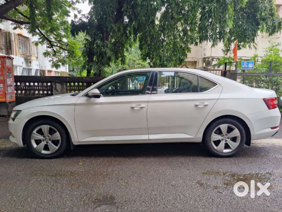 Skoda Superb Style 1.8 Tsi At, 2018, Petrol
