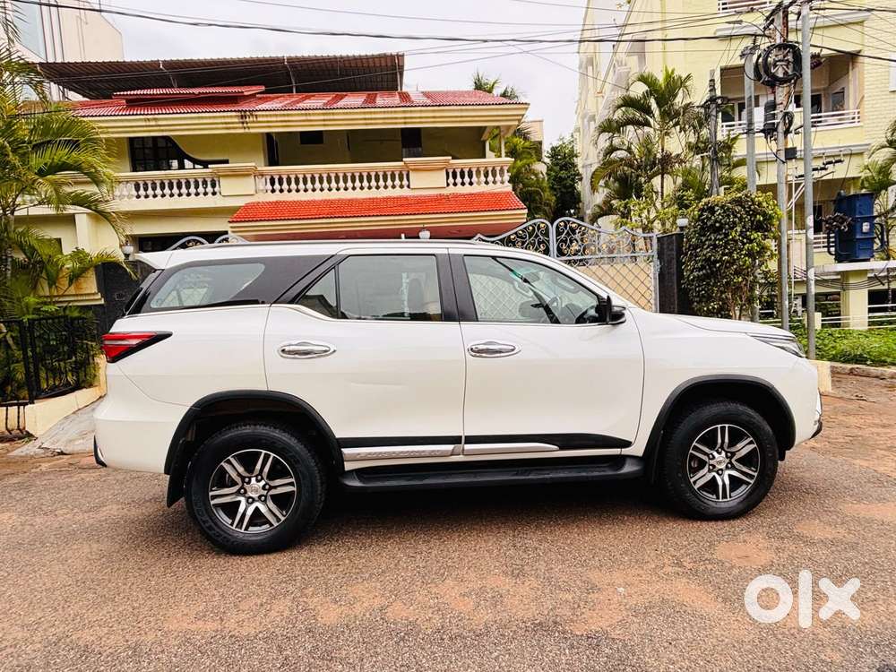 Toyota Fortuner 4x2 At 2.8 Diesel, 2022, Diesel