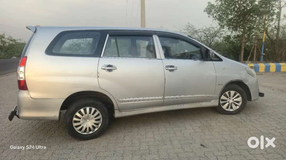 Toyota Innova 2013 Diesel 295000 Km Driven