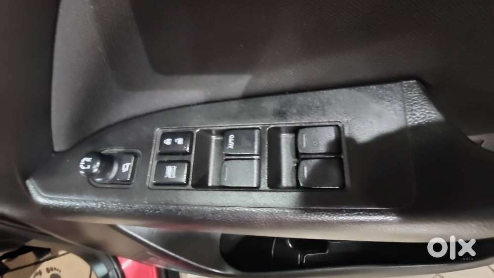 Maruti Suzuki Brezza 1.5 Vxi Smart Hybrid, 2022, Petrol