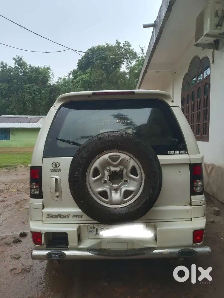 Tata Safari