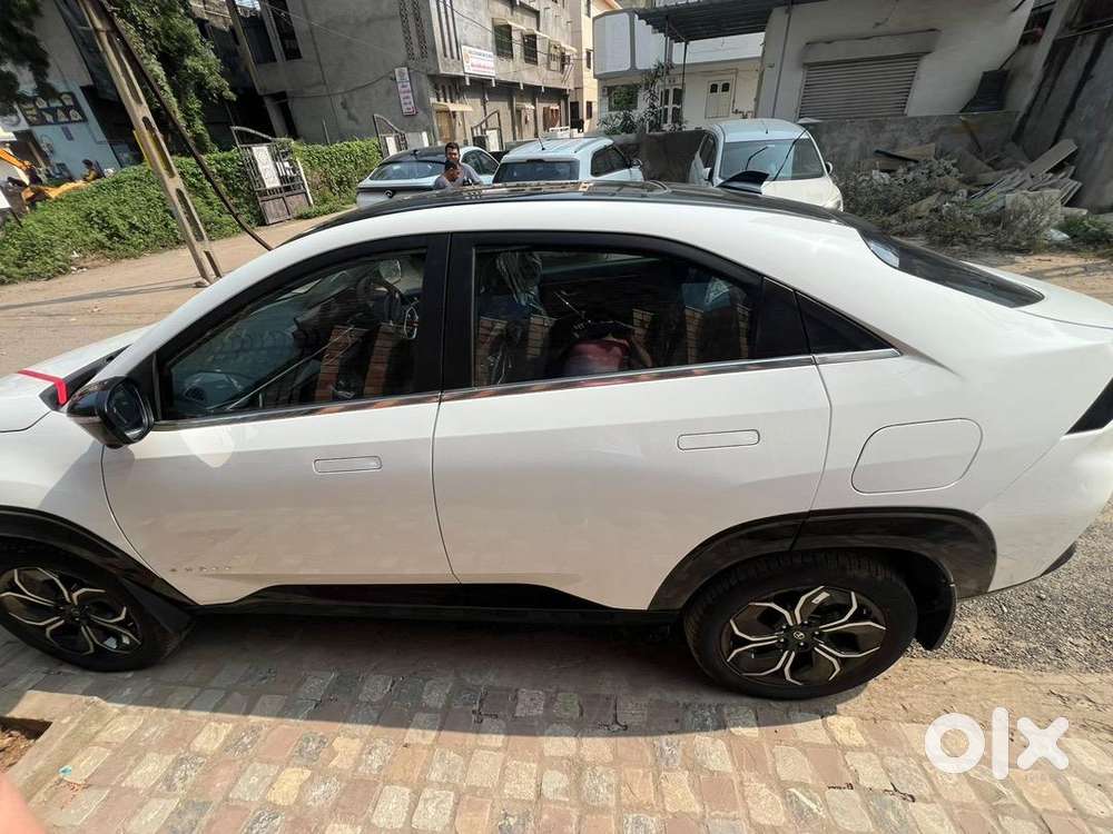 Tata Curvv 2025 Diesel 15000 Km Driven