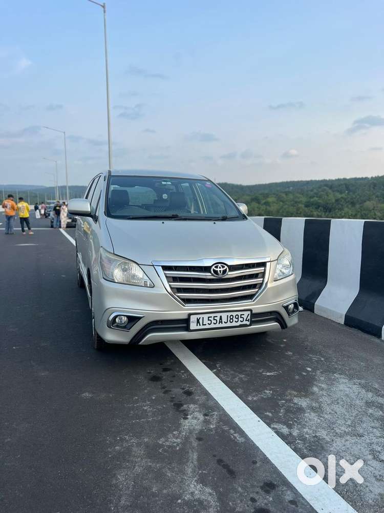 Toyota Innova Diesel 2014