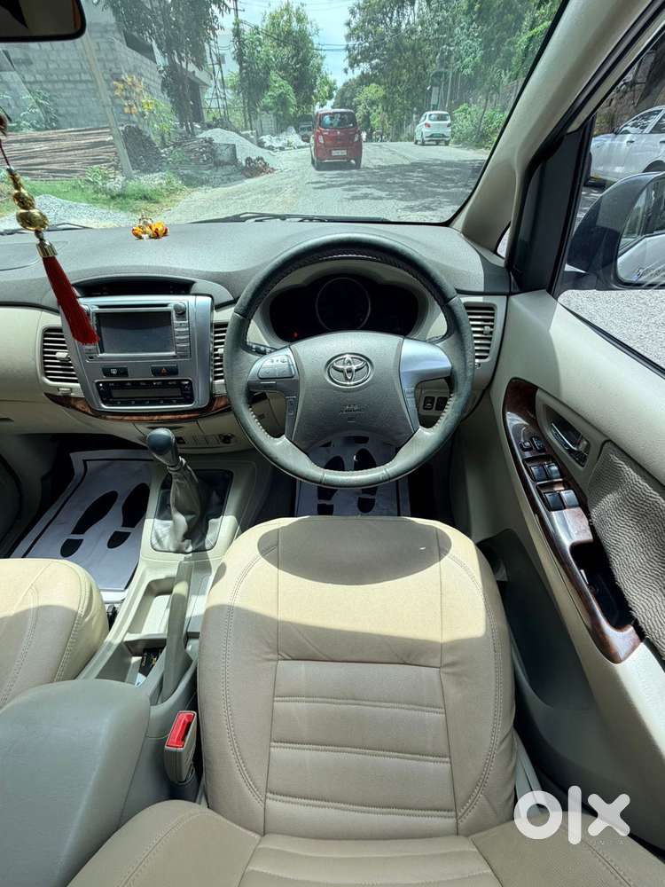 Toyota Innova 2.5 Vx 7 Str Bs-iii, 2014, Diesel