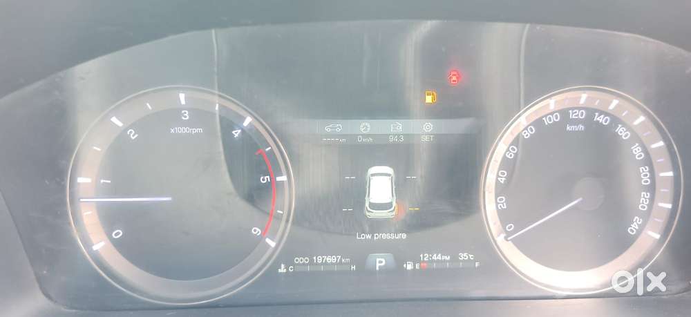 Mahindra Alturas G4 4x2 At, 2019, Diesel
