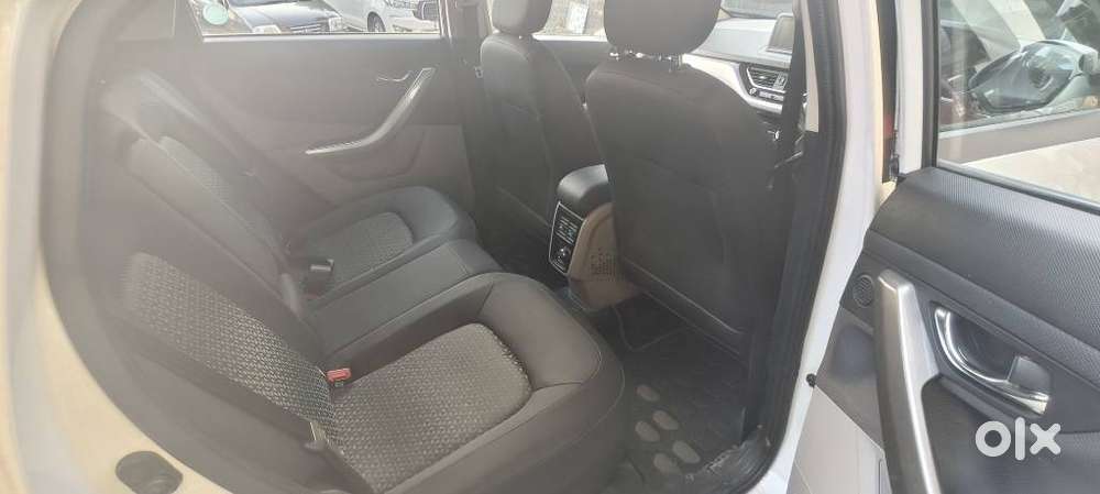 Tata Nexon 1.2 Revotron Xz Plus, 2017, Petrol