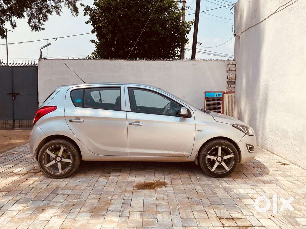 Hyundai I20 Petrol Manual 2012