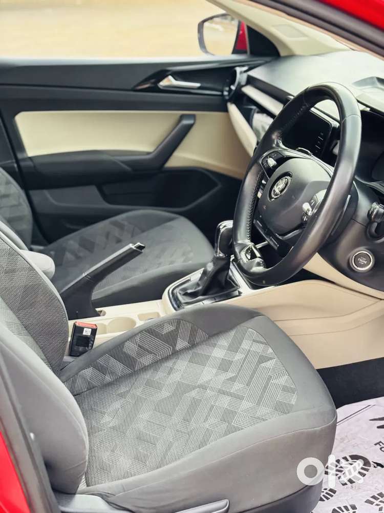Skoda Slavia Ambition 1.0l Tsi At, 2022, Petrol