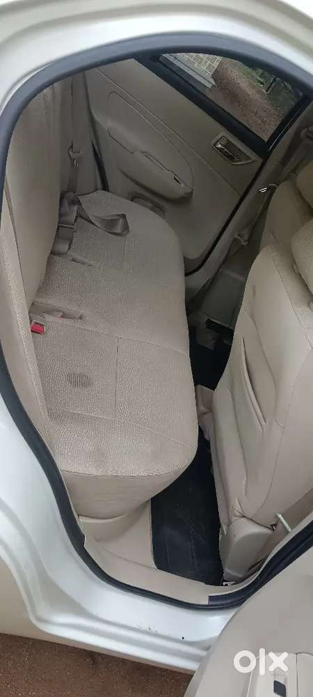 Maruti Suzuki Dzire 1.2 Vxi 2013
