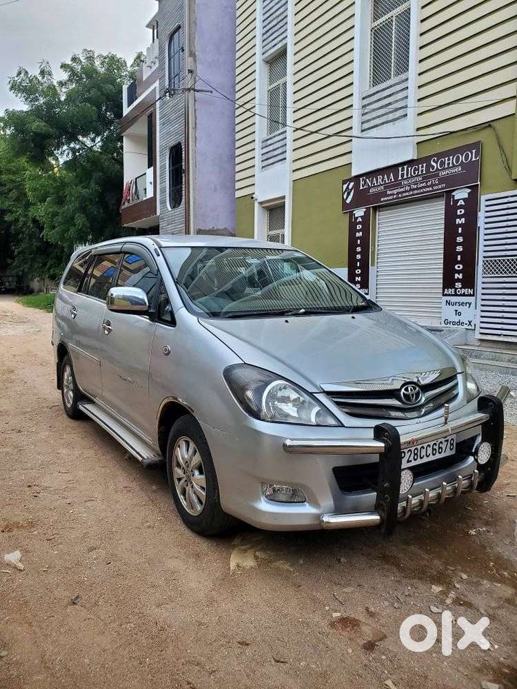 Toyota Innova 2.5 Vx 8 Str, 2009, Diesel