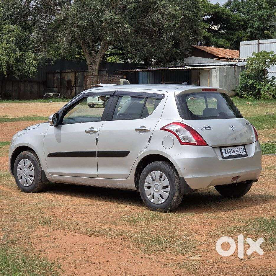 Maruti Suzuki Swift Vxi Abs Bsiv, 2012, Petrol