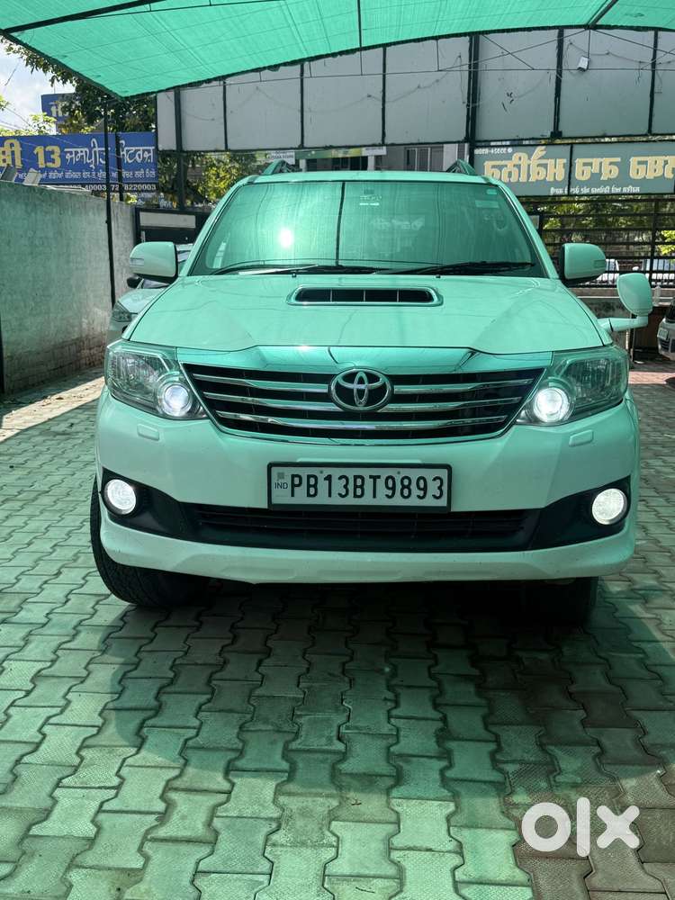 Toyota Fortuner 3.0 4x2 Mt, 2014, Diesel