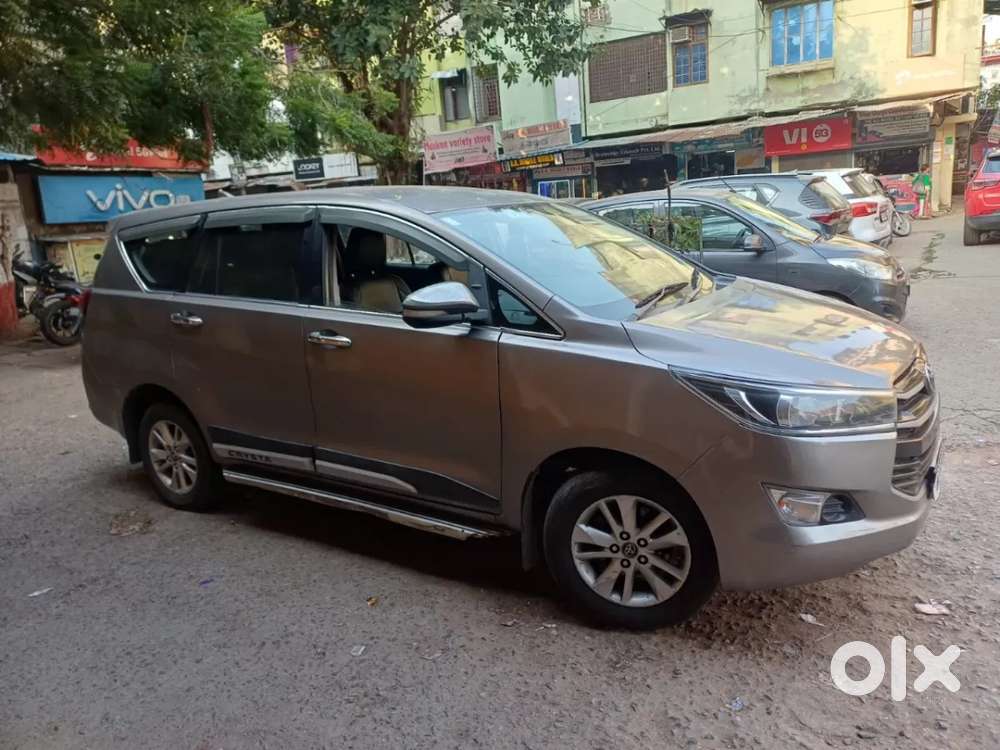 Toyota Innova Crysta 2.4 G Mt 7 Str, 2017, Diesel