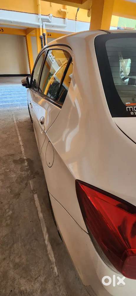 Honda Amaze 2015 Petrol 64200 Km Driven