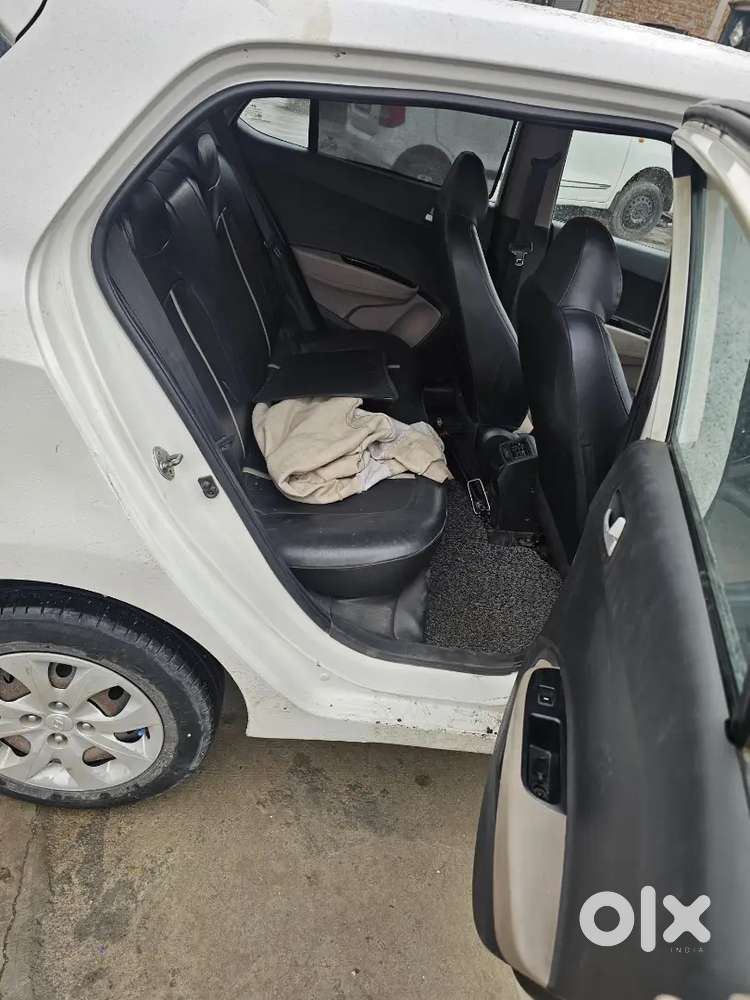Hyundai Grand I10 2017 Diesel 90000 Km Driven