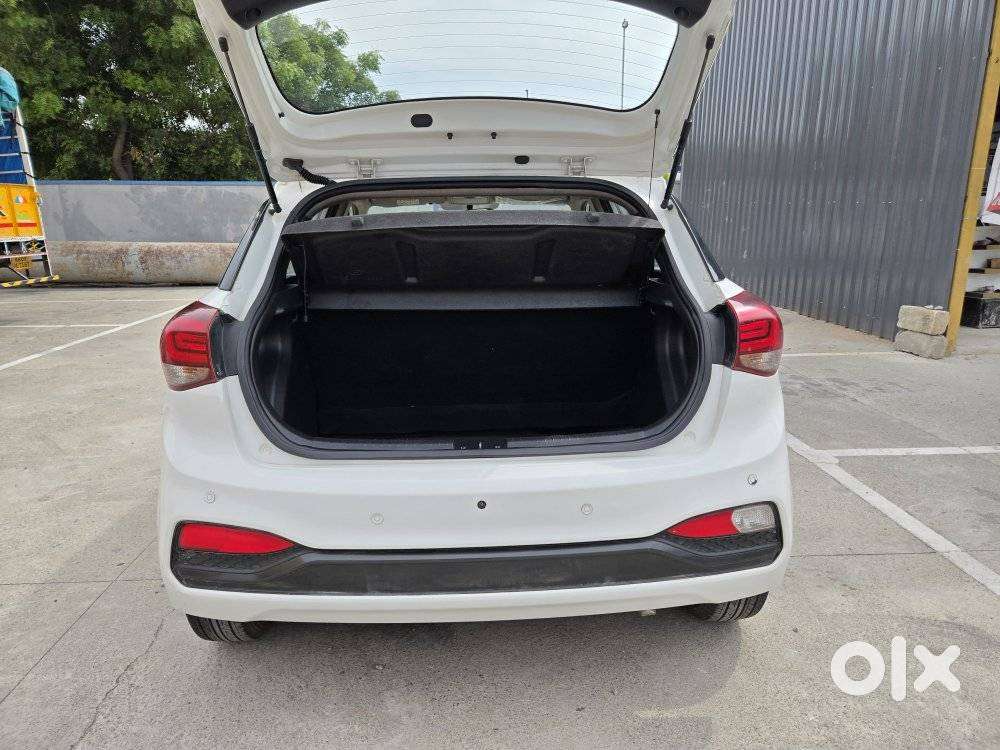 Hyundai I20 Sportz 1.2 Vtvt, 2018, Petrol