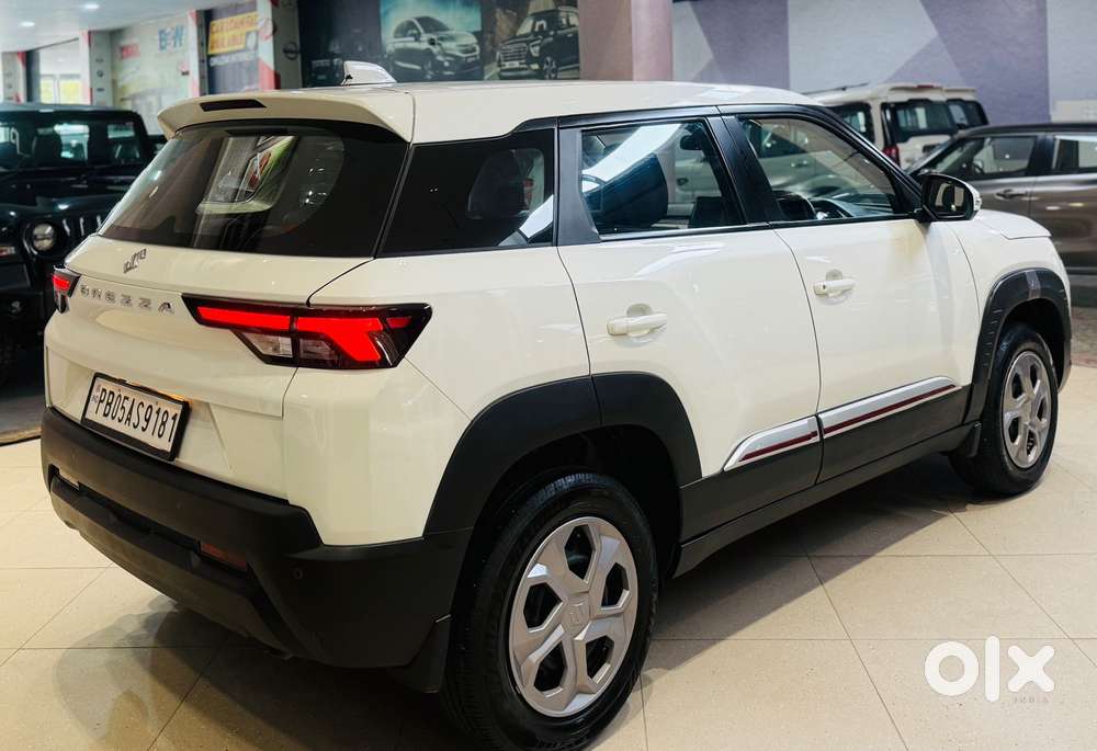 Maruti Suzuki Brezza Vxi At, 2024, Petrol