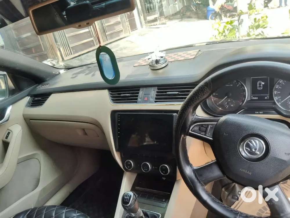 Skoda Octavia 2014 Manual Diesel Second-owner Car