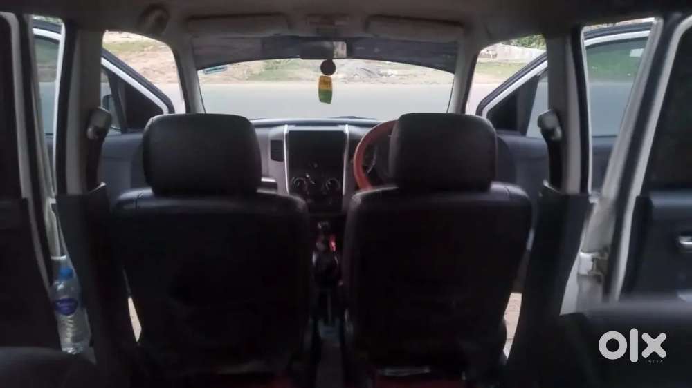 Maruti Suzuki Brezza 1.5 Lxi 2014