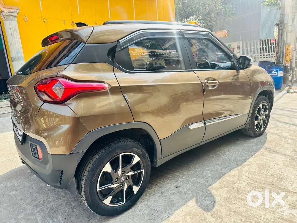 Tata Punch Dazzle 2024 Sunroof Year First