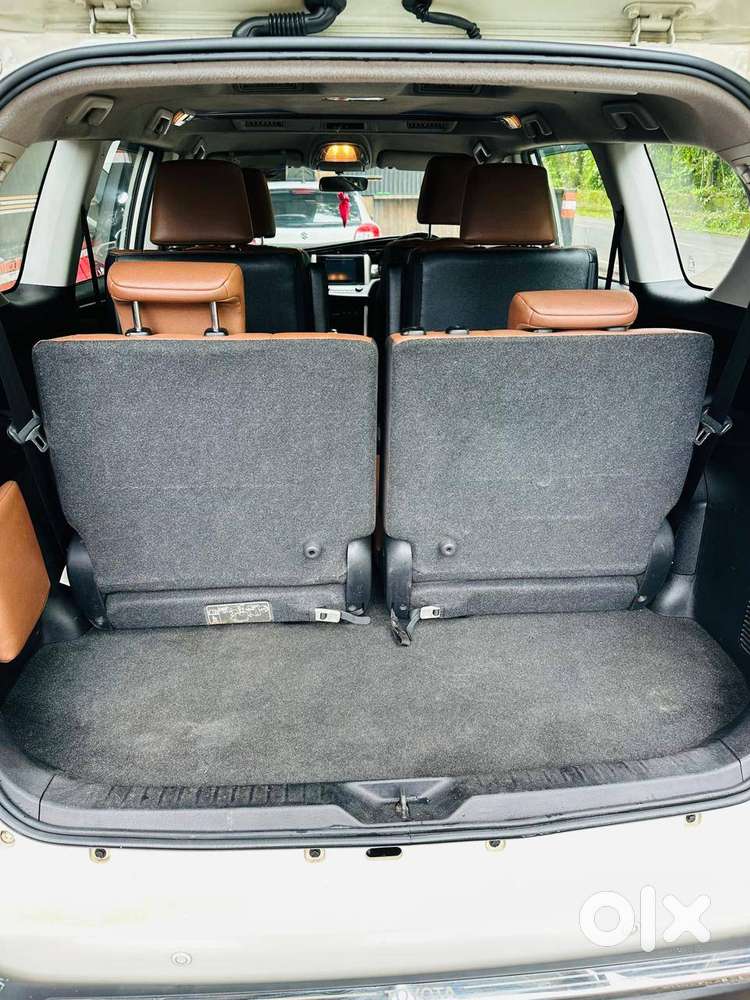 Toyota Innova Crysta 2018 Diesel 120000 Km Driven