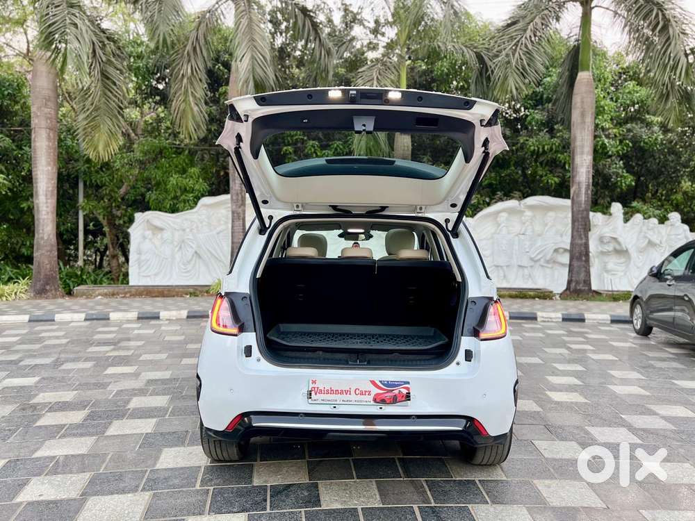 Mg Windsor Ev Essence, 2025, Electric