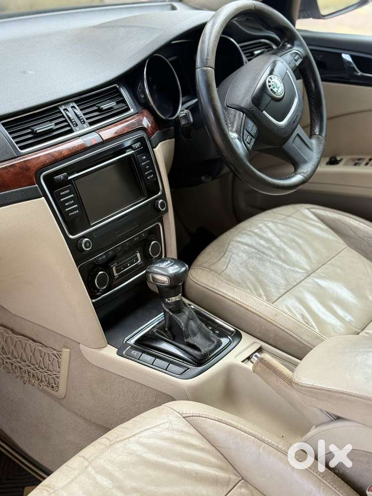 Skoda Superb Elegance 2.0 Tdi Cr At, 2011, Diesel