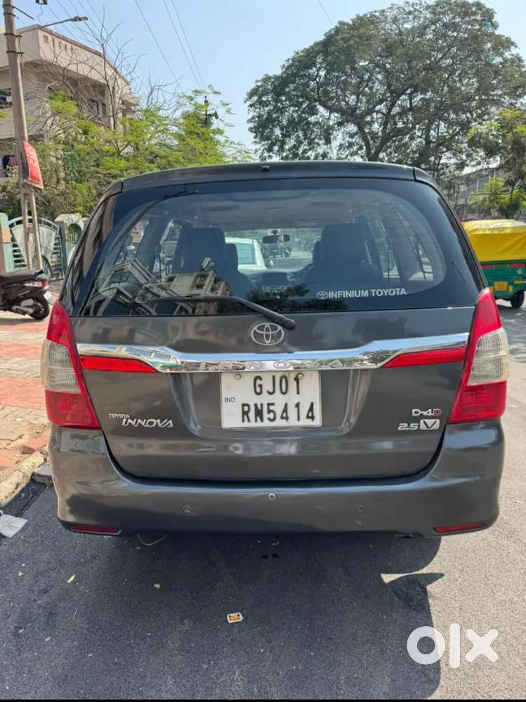 Toyota Innova 2015 Diesel Well Maintained