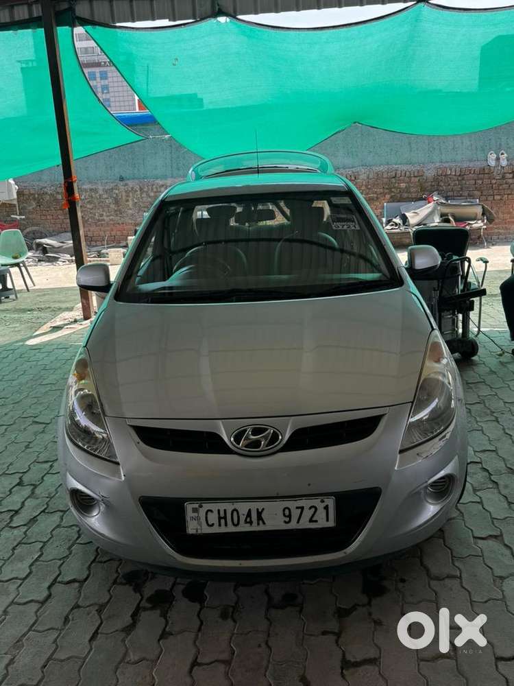Hyundai Car 2009 Petrol Docter Driven Car