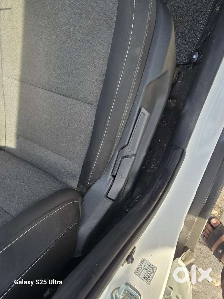 Brand New Gadi Hai Nov Ka Model Hai Sound System Bhut Aacha Lga Hua H