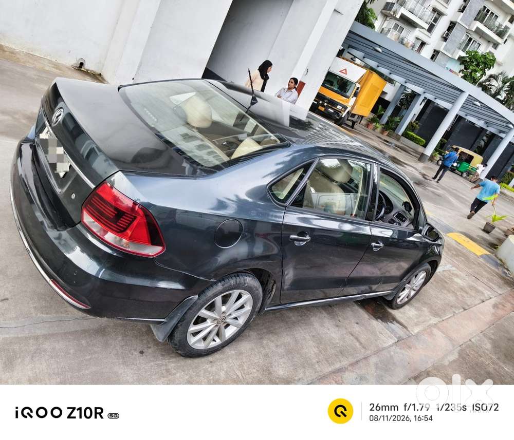 Volkswagen Vento 1.5 Highline Plus At 16 Alloy, 2017, Petrol