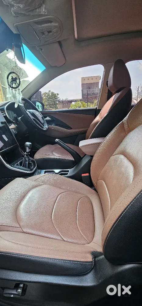 Mg Hector Plus 2024 Sharp Pro