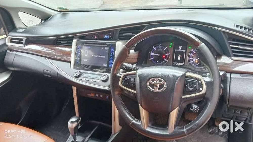 Toyota Innova Crysta 2.8 Z, 2017, Diesel