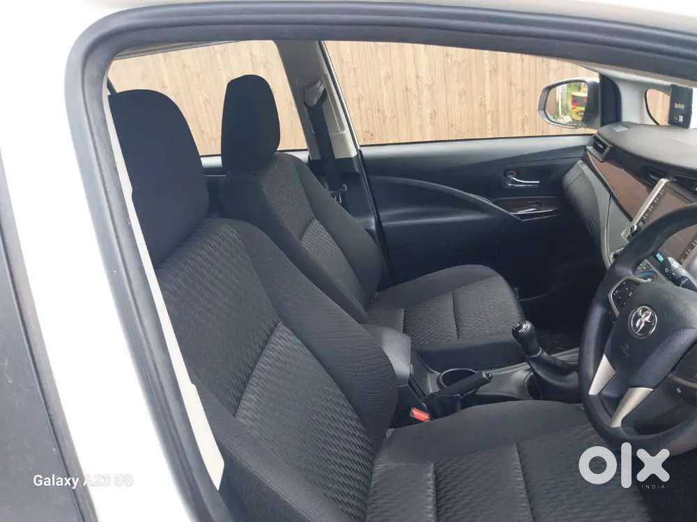Toyota Innova Crysta Gx 2025 Edition