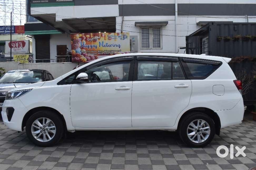 Toyota Innova Crysta 2.4 G Mt 8s, 2017, Diesel