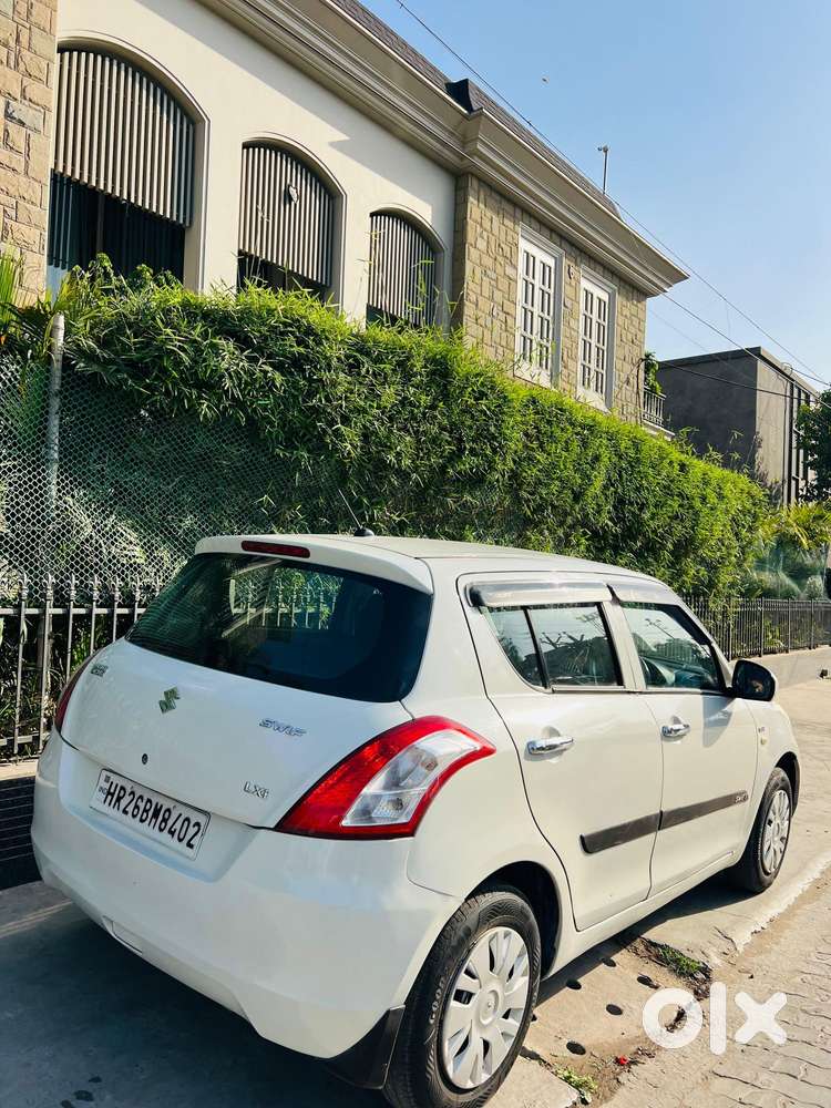 Maruti Suzuki Swift Lxi Option, 2011, Petrol
