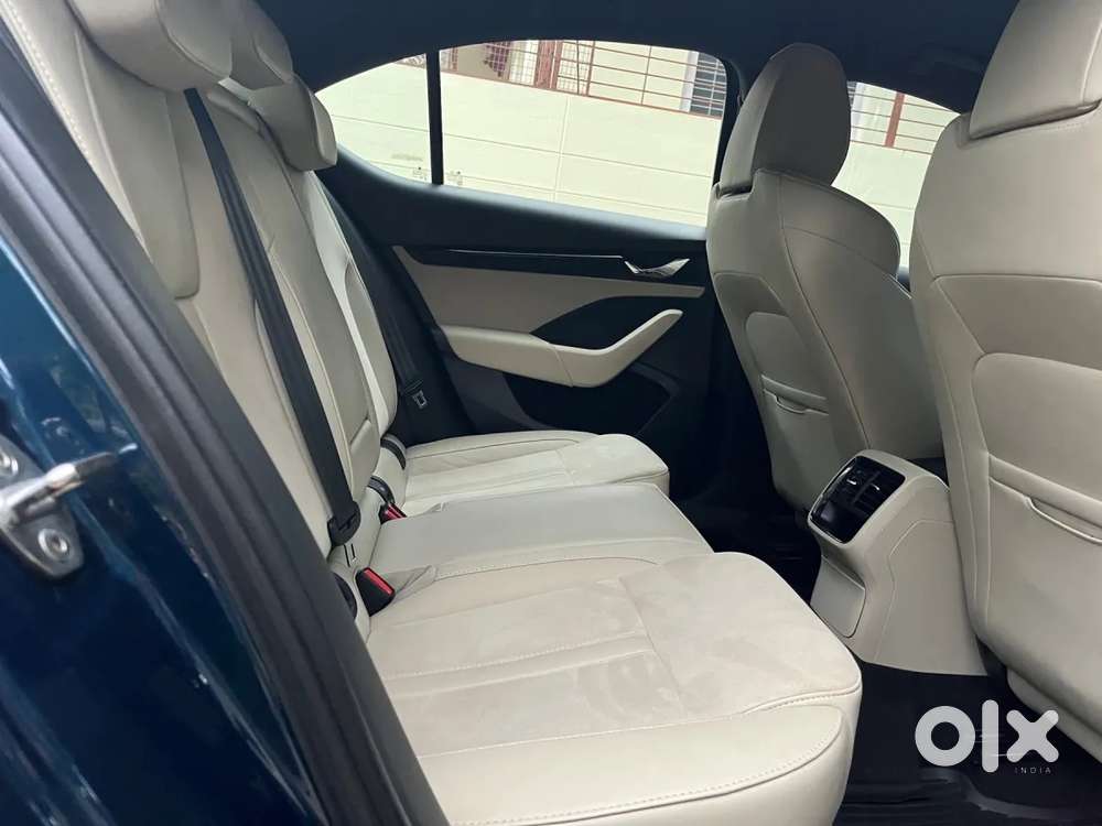 Skoda Octavia 2.0 Style Tsi At, 2022, Petrol