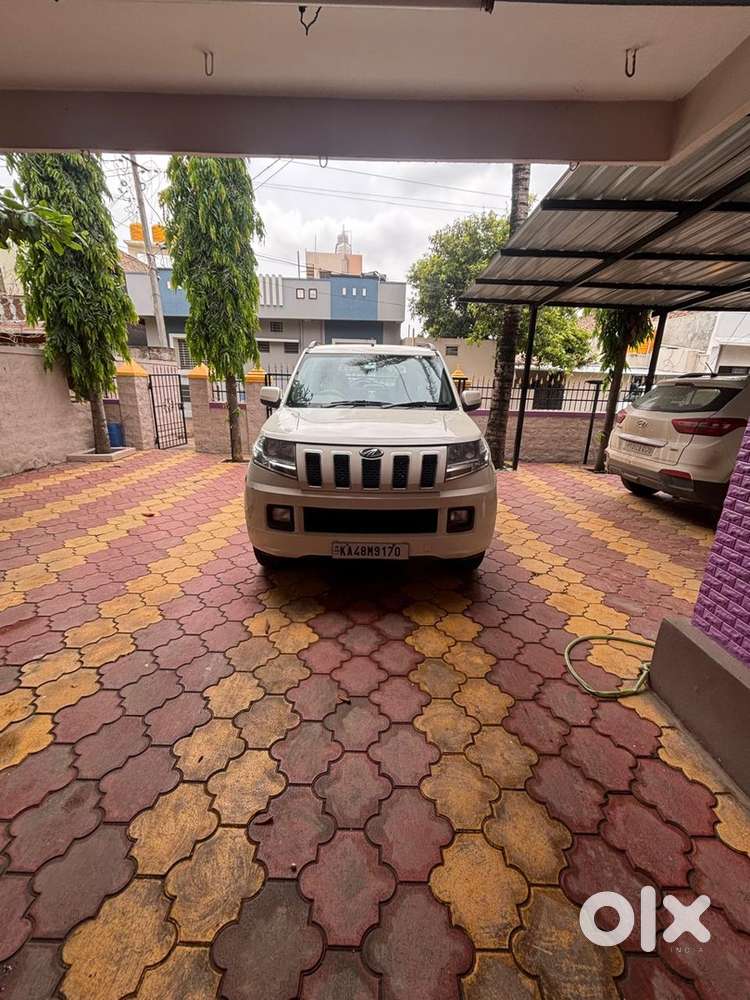 Mahindra Tuv 300 2017